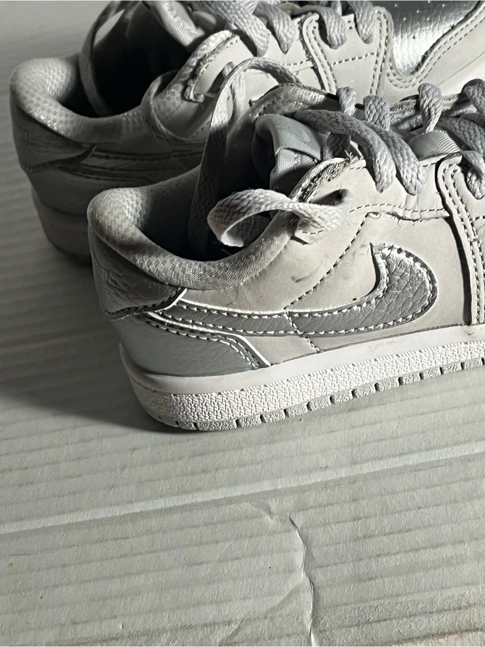 Nike size 9 children good condition